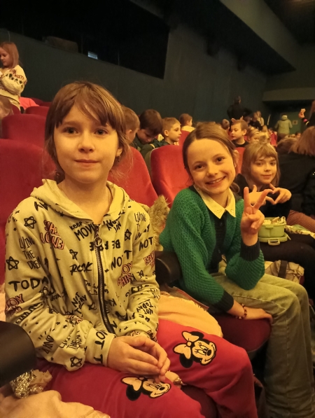 Wycieczka do Krakowa na przedstawienie teatralne pt. ''Magiczny świat Pana Andersena'' w K